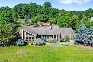 2 Partridge Run, Union Township, NJ 08827 - Photo 1