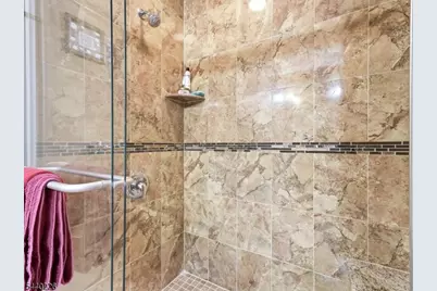 911 Worth Ave, Linden, NJ 07036 - Photo 25