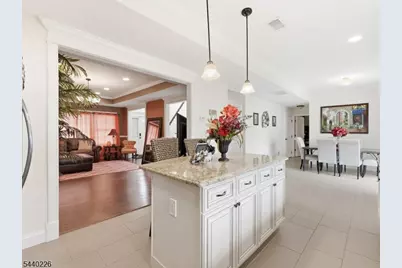 911 Worth Ave, Linden, NJ 07036 - Photo 5