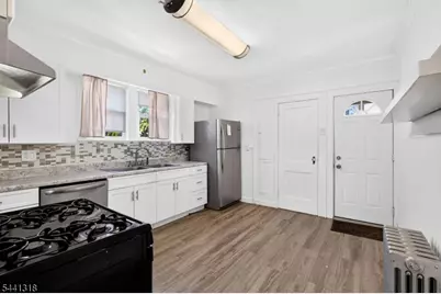 29 Orchard Rd, Maplewood, NJ 07040 - Photo 13