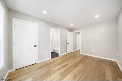 208 N 1st St, Paterson, NJ 07522 - Photo 15