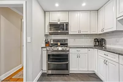 436 Myrtle Ave, Garwood, NJ 07027 - Photo 13