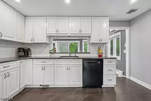 436 Myrtle Ave, Garwood, NJ 07027 - Photo 9