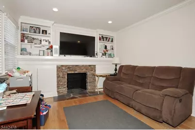 45 Webster St, Ridgefield, NJ 07660 - Photo 5