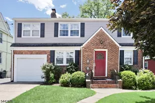 45 Webster St, Ridgefield, NJ 07660 - Photo 1