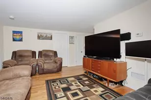 45 Webster St, Ridgefield, NJ 07660 - Photo 21
