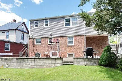 45 Webster St, Ridgefield, NJ 07660 - Photo 35