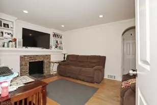 45 Webster St, Ridgefield, NJ 07660 - Photo 7