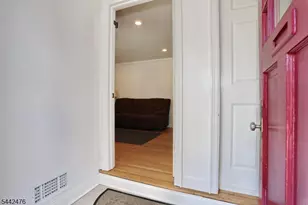 45 Webster St, Ridgefield, NJ 07660 - Photo 3