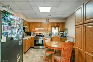 79 Dewitt Ave, Belleville, NJ 07109 - Photo 5