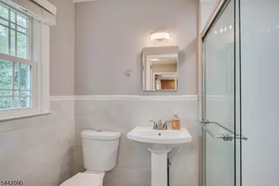 162 Mali Dr, North Plainfield, NJ 07062 - Photo 19