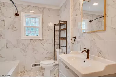 162 Mali Dr, North Plainfield, NJ 07062 - Photo 23