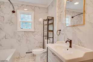 162 Mali Dr, North Plainfield, NJ 07062 - Photo 23