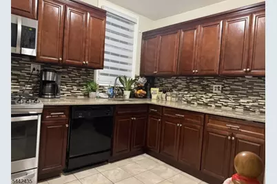 33 Adelaide St, Belleville, NJ 07109 - Photo 5