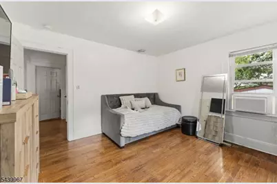 611 Sheridan Ave, Roselle, NJ 07203 - Photo 7