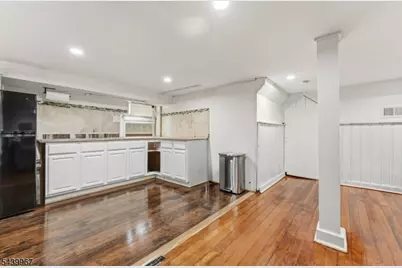 611 Sheridan Ave, Roselle, NJ 07203 - Photo 25
