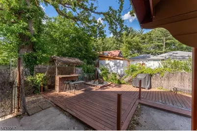 611 Sheridan Ave, Roselle, NJ 07203 - Photo 31