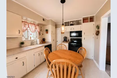 810 Colfax Ave, Pompton Lakes, NJ 07442 - Photo 7