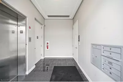 271 Millburn Ave #2A, Millburn, NJ 07041 - Photo 3
