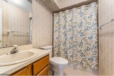 245 Nuthatch Ct, Readington, NJ 08887 - Photo 15