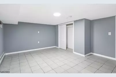 829-831 Allen St #4, Elizabeth, NJ 07202 - Photo 9