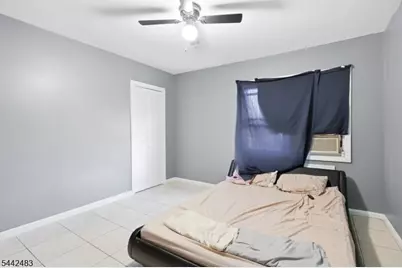 829-831 Allen St #4, Elizabeth, NJ 07202 - Photo 17