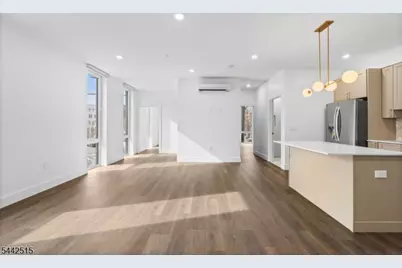 21 Lincoln Park #100, Newark, NJ 07102 - Photo 5