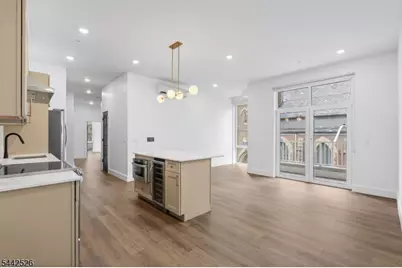 21 Lincoln Park #203, Newark, NJ 07102 - Photo 1