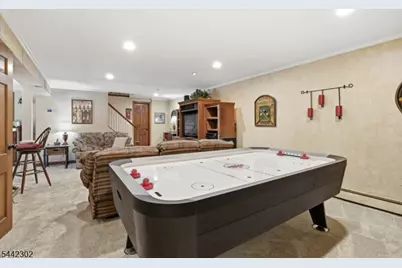 75 Green Hill Rd, Kinnelon, NJ 07405 - Photo 33