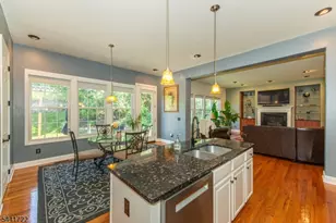 14 Bluffs Ct, Hamburg, NJ 07419 - Photo 7