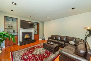 14 Bluffs Ct, Hamburg, NJ 07419 - Photo 13