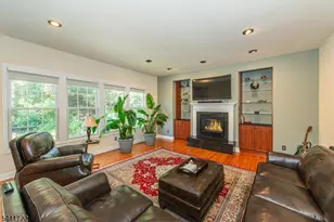 14 Bluffs Ct, Hamburg, NJ 07419 - Photo 11