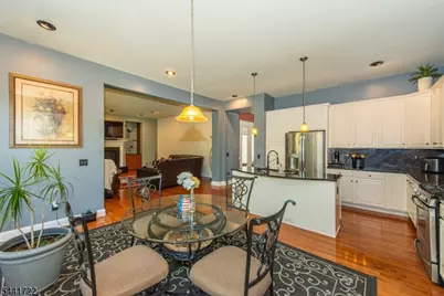 14 Bluffs Ct, Hamburg, NJ 07419 - Photo 7