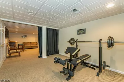 14 Bluffs Ct, Hamburg, NJ 07419 - Photo 31