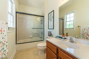 14 Bluffs Ct, Hamburg, NJ 07419 - Photo 27
