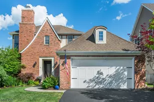 14 Bluffs Ct, Hamburg, NJ 07419 - Photo 3