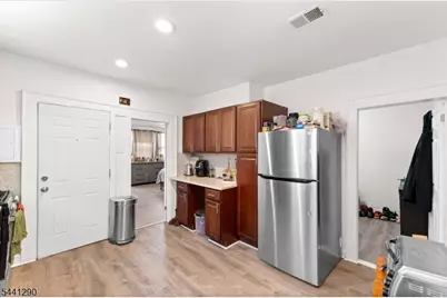 92 S Devine St, Newark, NJ 07106 - Photo 3