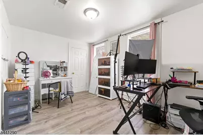 92 S Devine St, Newark, NJ 07106 - Photo 9