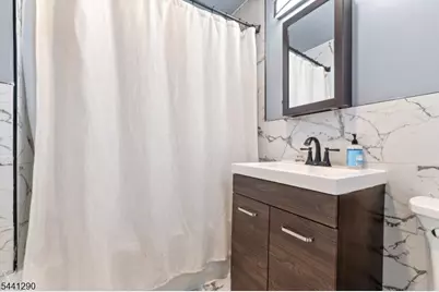 92 S Devine St, Newark, NJ 07106 - Photo 5