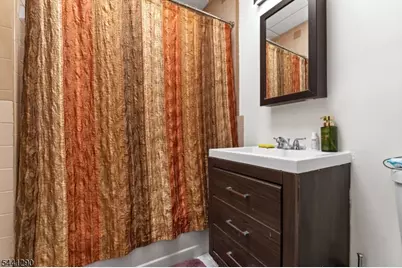 92 S Devine St, Newark, NJ 07106 - Photo 15