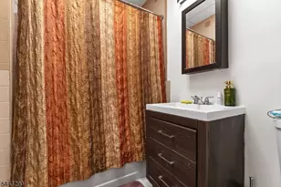 92 S Devine St, Newark, NJ 07106 - Photo 15