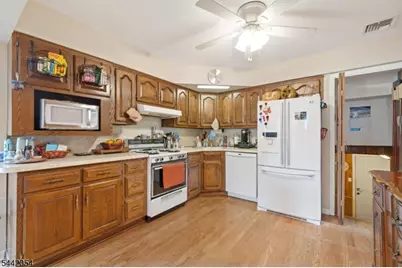 21 Ravine Ave, Nutley, NJ 07110 - Photo 11