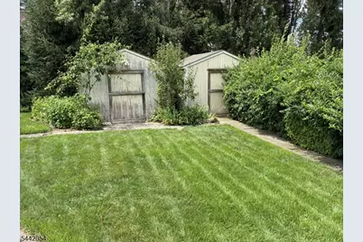 21 Ravine Ave, Nutley, NJ 07110 - Photo 33