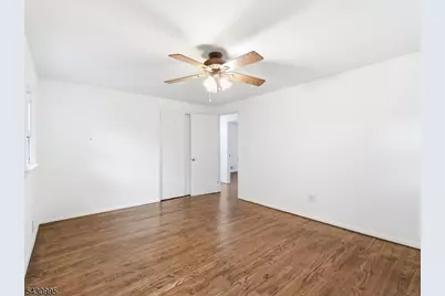 4 Forest Dr, Morris Plains, NJ 07950 - Photo 23