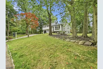 4 Forest Dr, Morris Plains, NJ 07950 - Photo 35