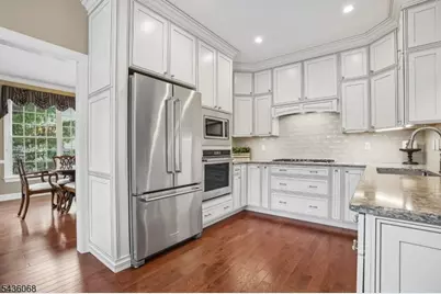 62 Blue Grass Blvd, Branchburg Township, NJ 08876 - Photo 13