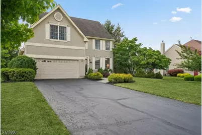 62 Blue Grass Blvd, Branchburg Township, NJ 08876 - Photo 3