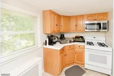 242 Prospect St, Nutley, NJ 07110 - Photo 17