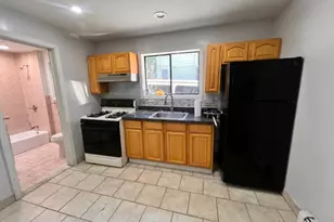 19 Highland Ave, Newark, NJ 07104 - Photo 5
