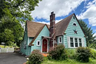 72 Hillcrest Rd, Watchung, NJ 07069 - Photo 1